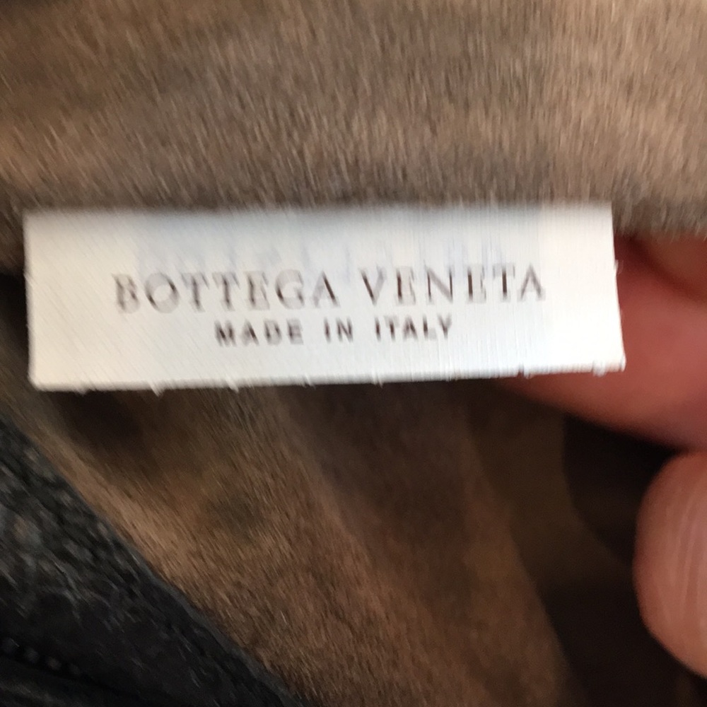 Bottega vaneta purse with dust bag new large  16by16